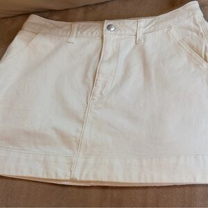 Lee White Cotton Mini Skirt